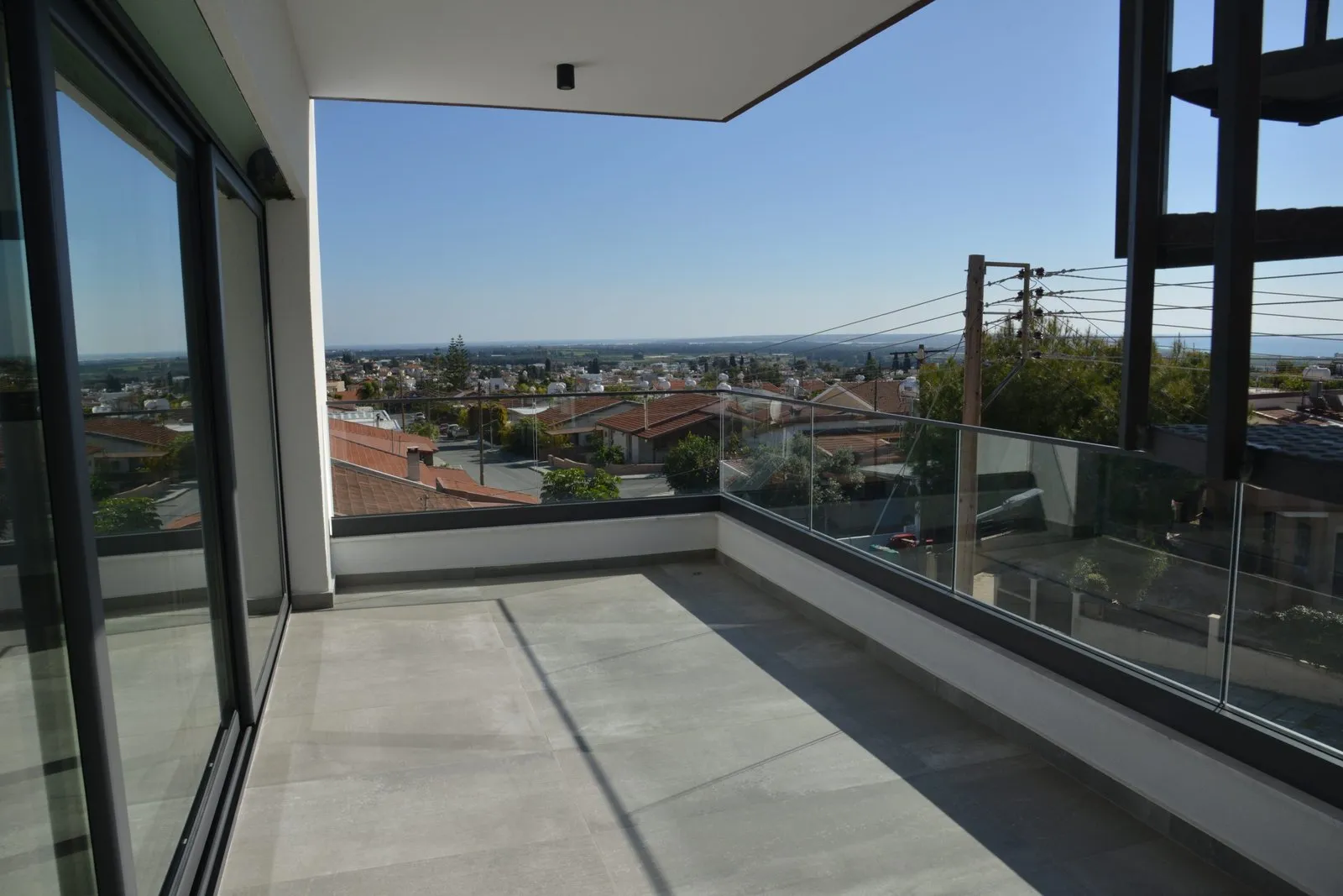 Tylliros Court – external views 10